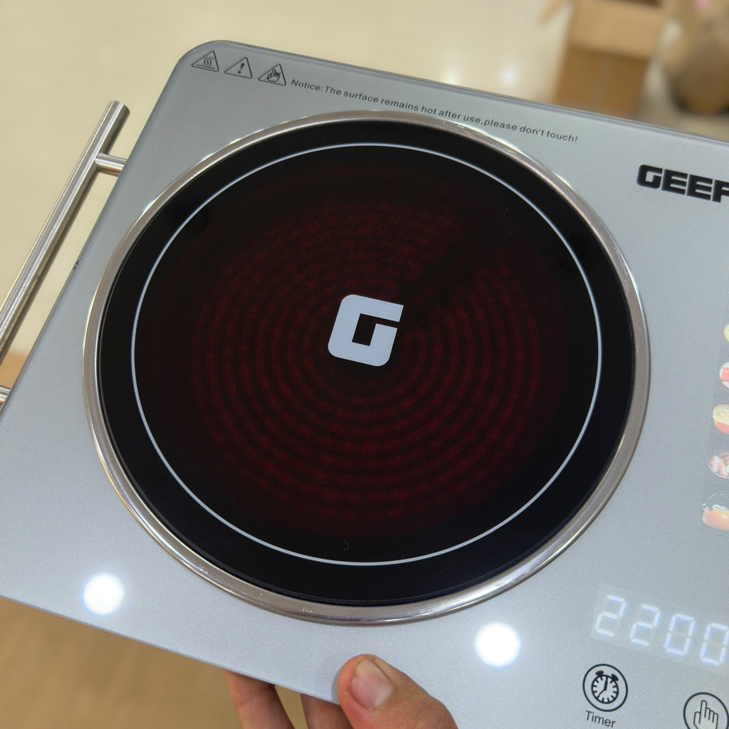 Geepas 2200W Digital Hot Plate 33032