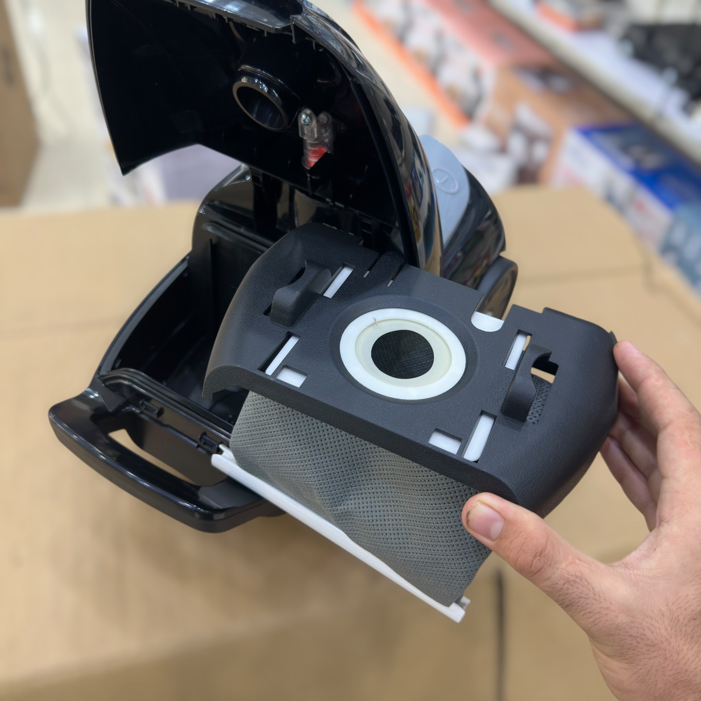 Boma 2.5L Vacuum Cleaner BM-916