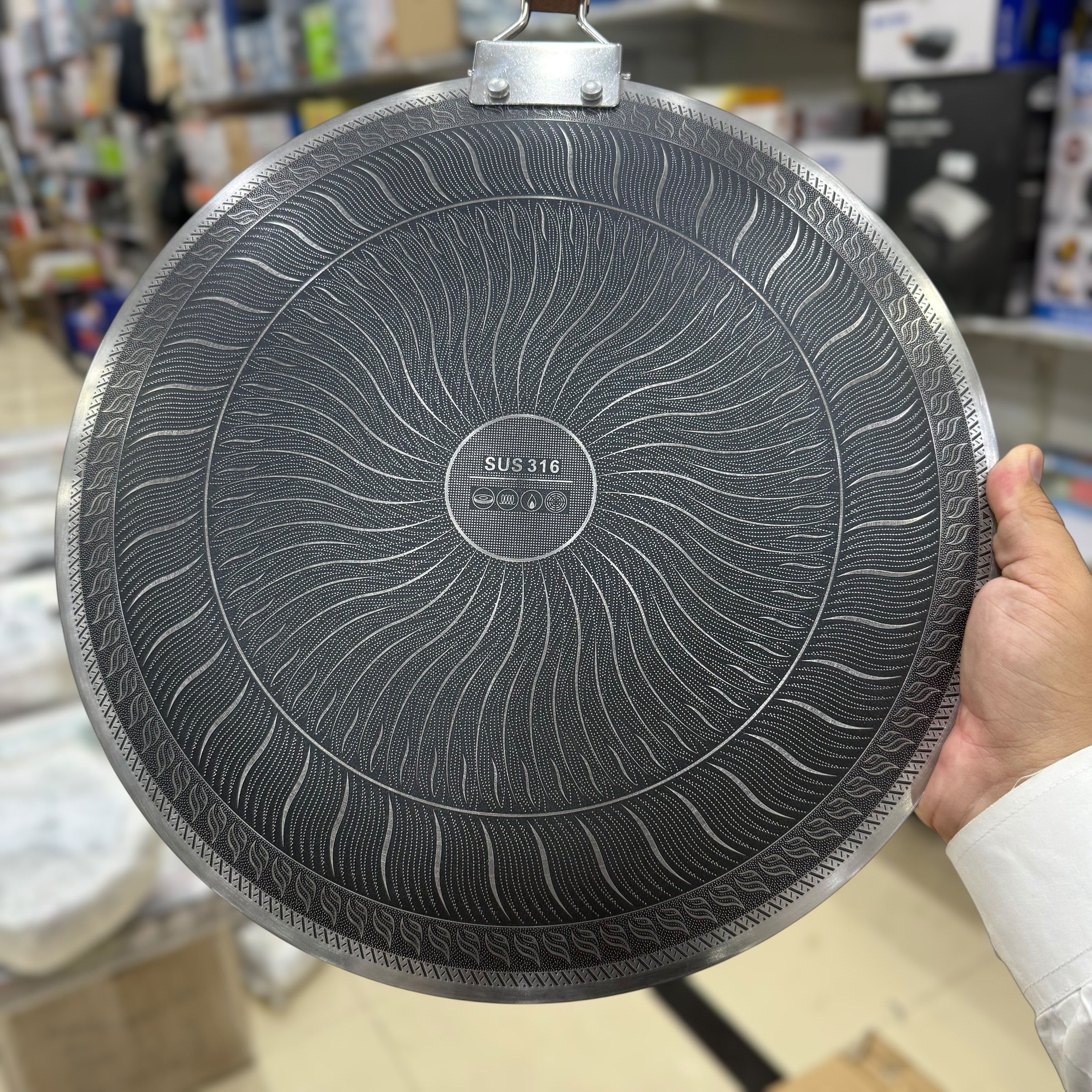Foldable Wooden Handle Laser Coated Tawa