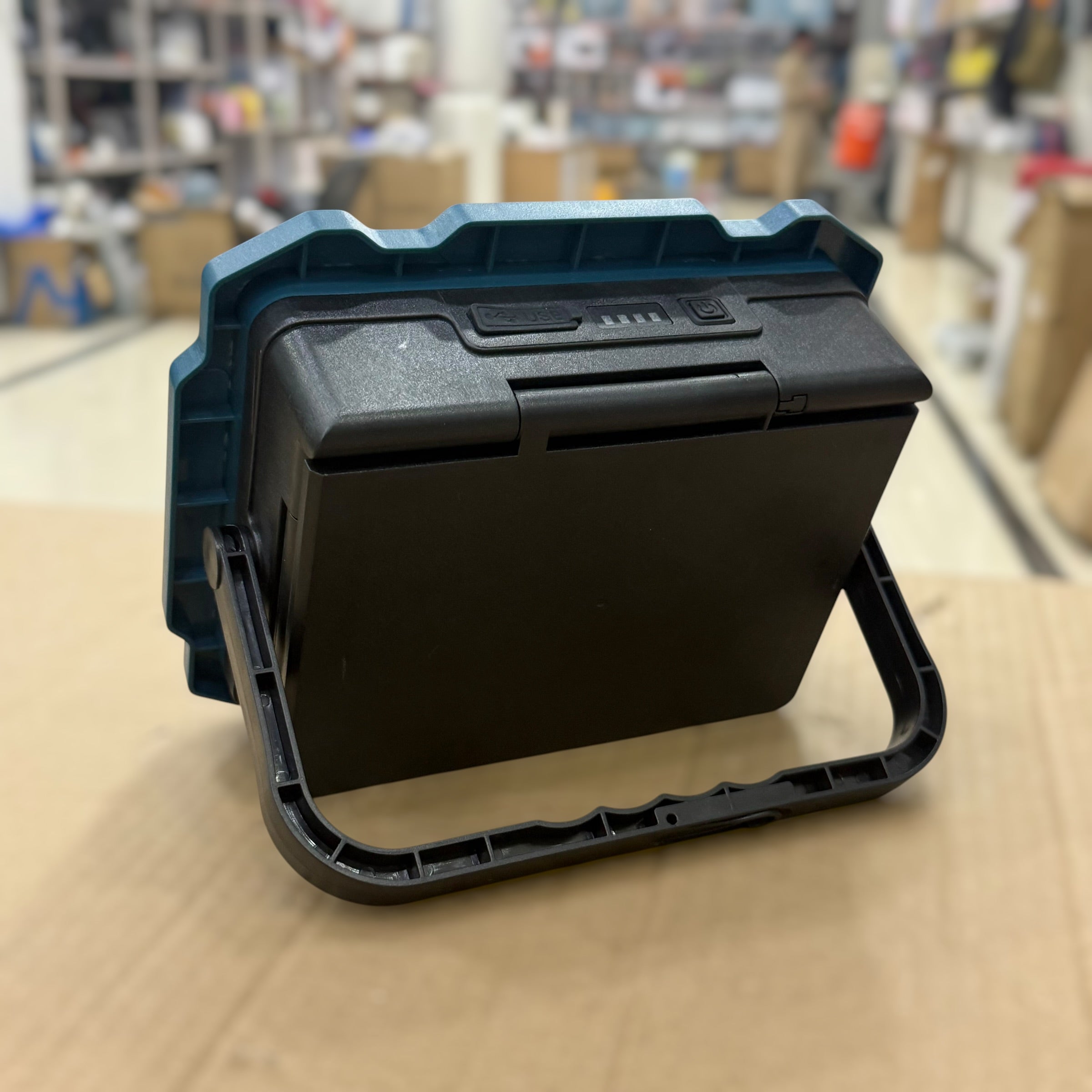 Multifunctional Solar Work Light W8150-4