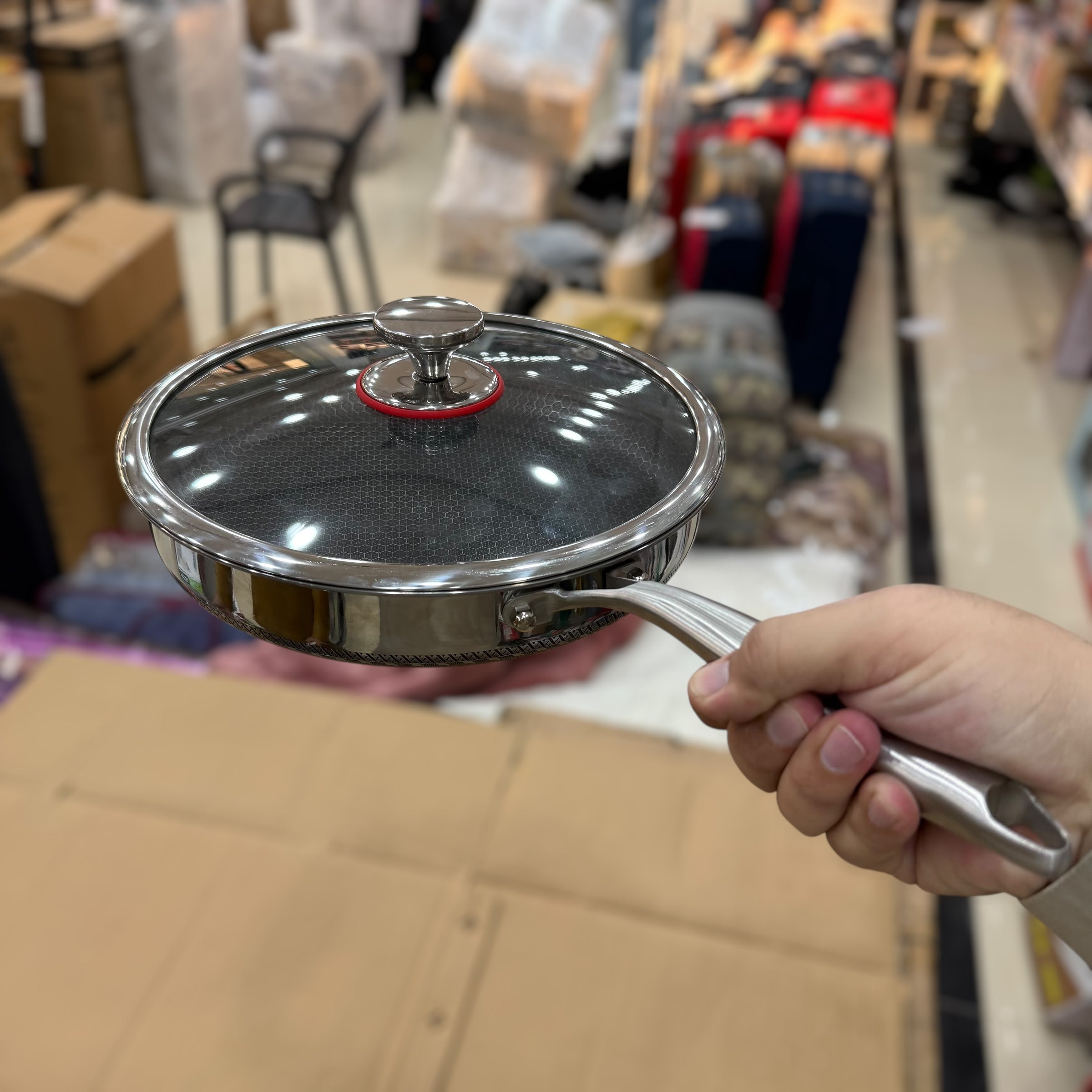Laser Coated Honeycomb Frypan with Glass Lid