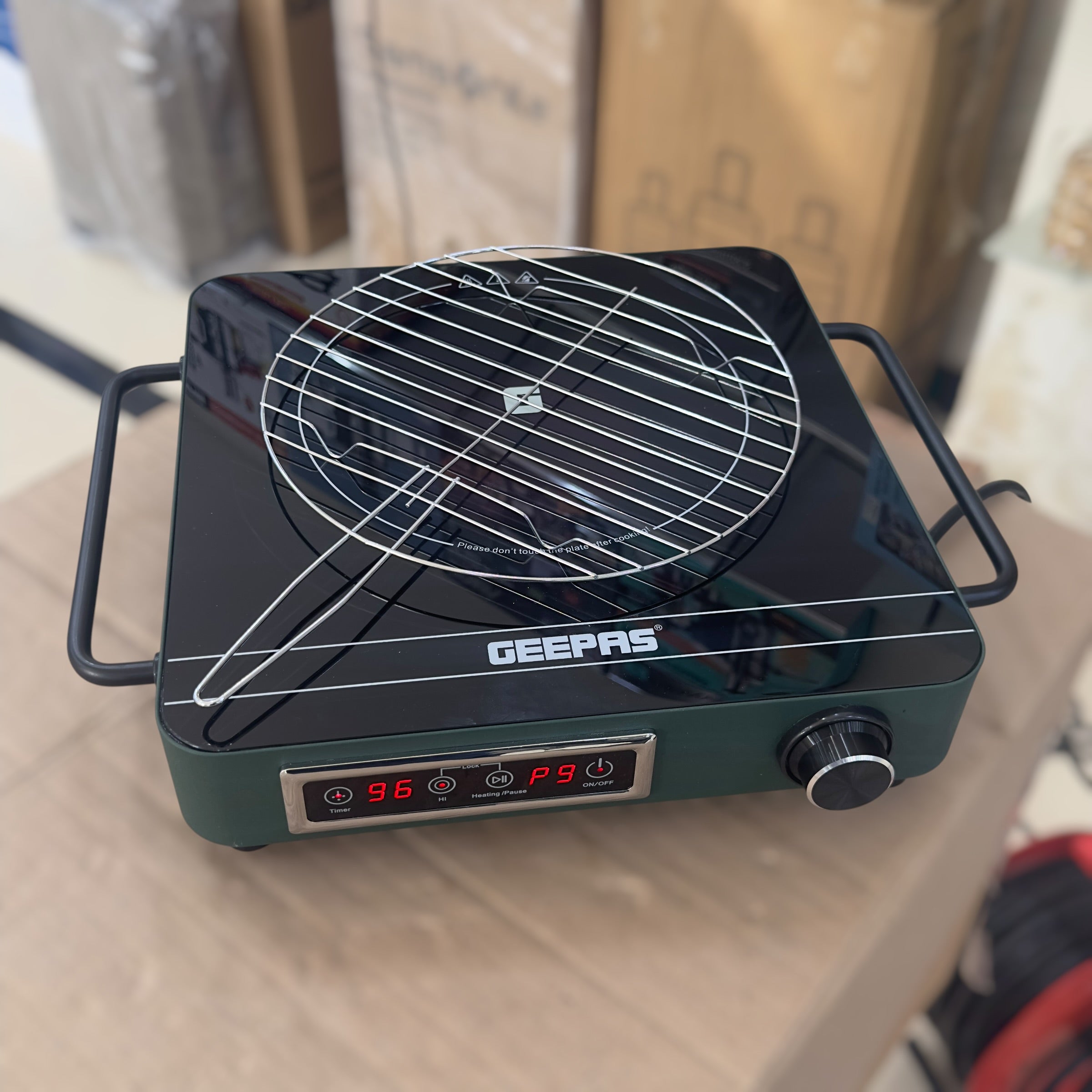 Geepas Digital Infrared Universal Hot Plate 6925