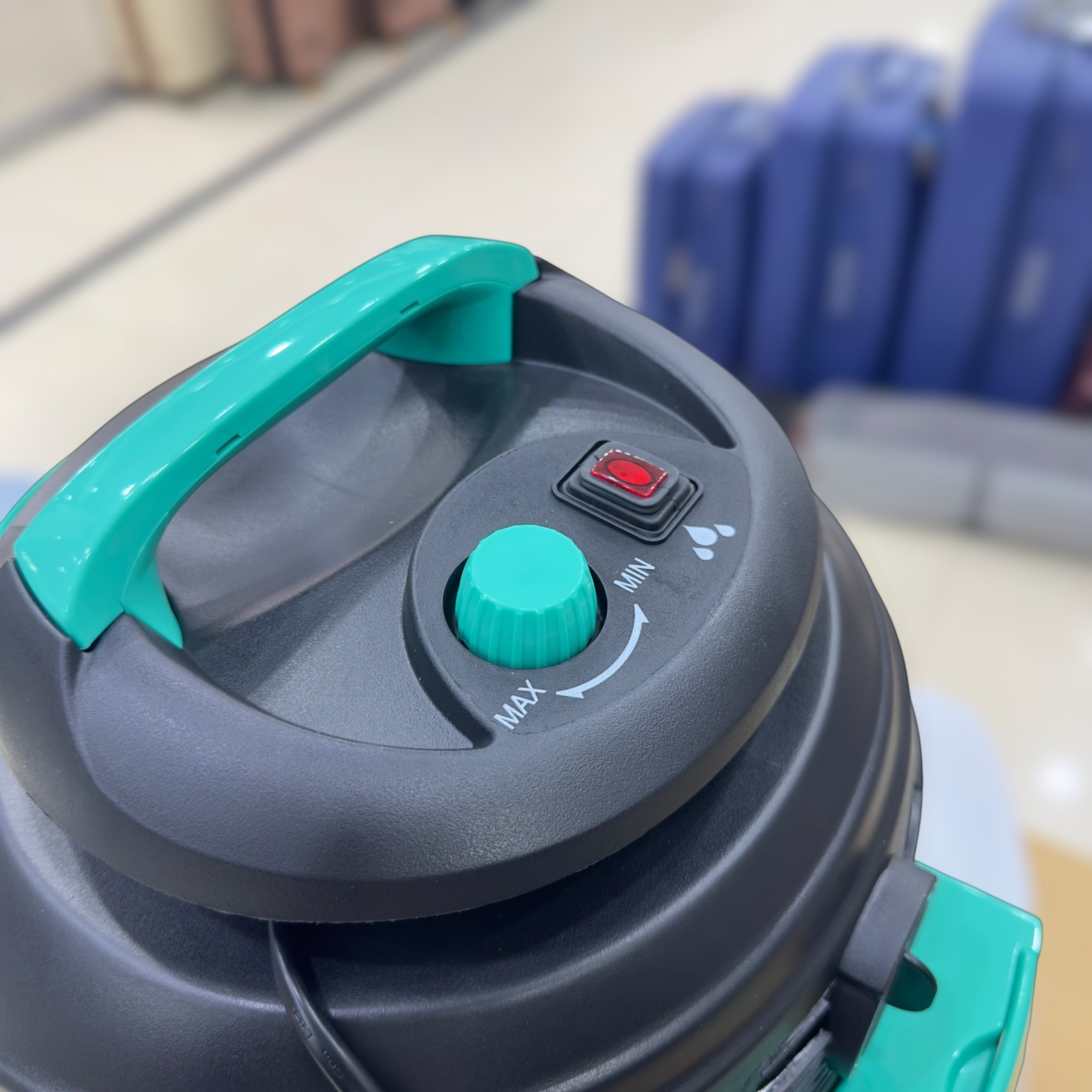 Uakeen  Wet and Dry Shampoo Vacuum Cleaner ZL-930