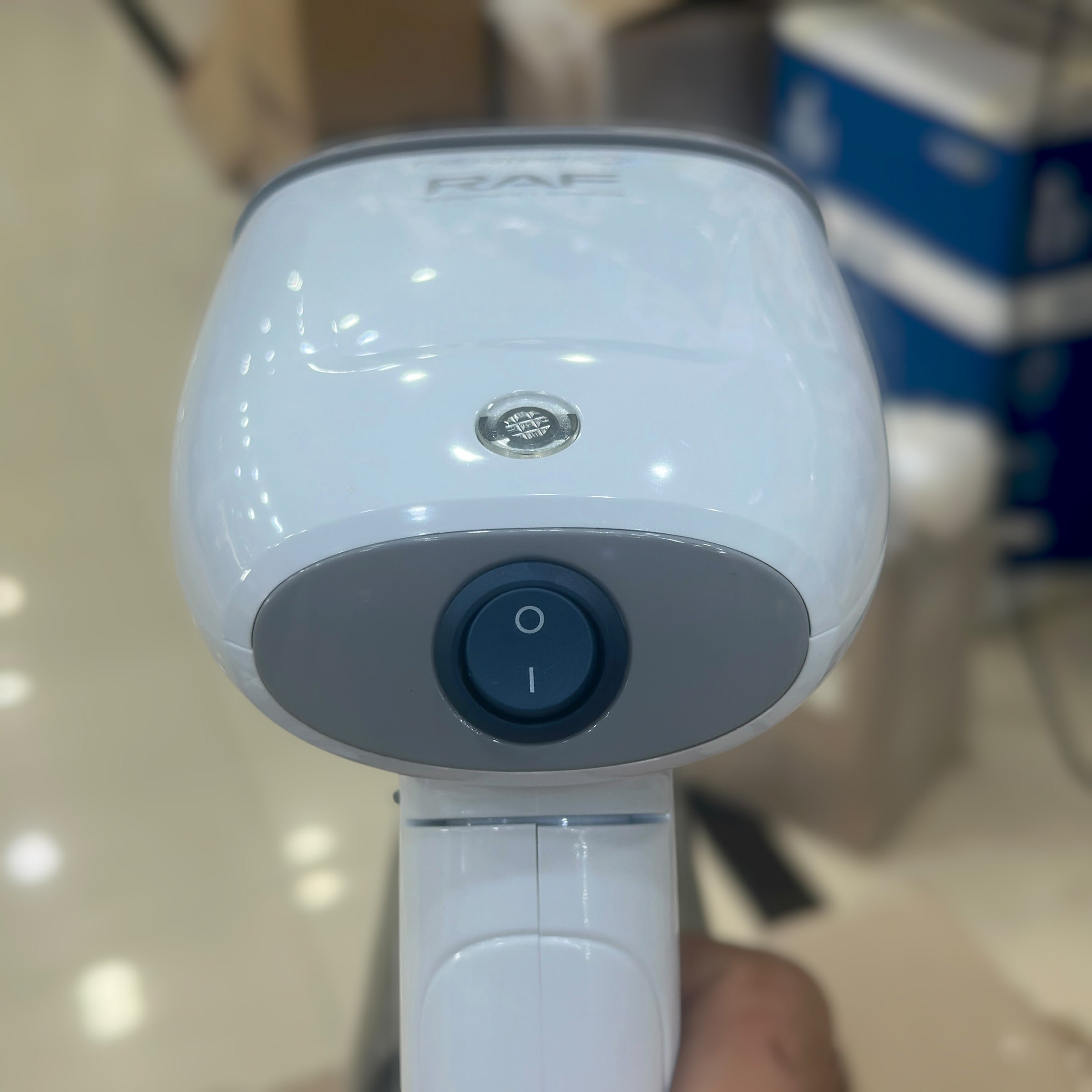 RAF Handheld Garment Steamer 1326