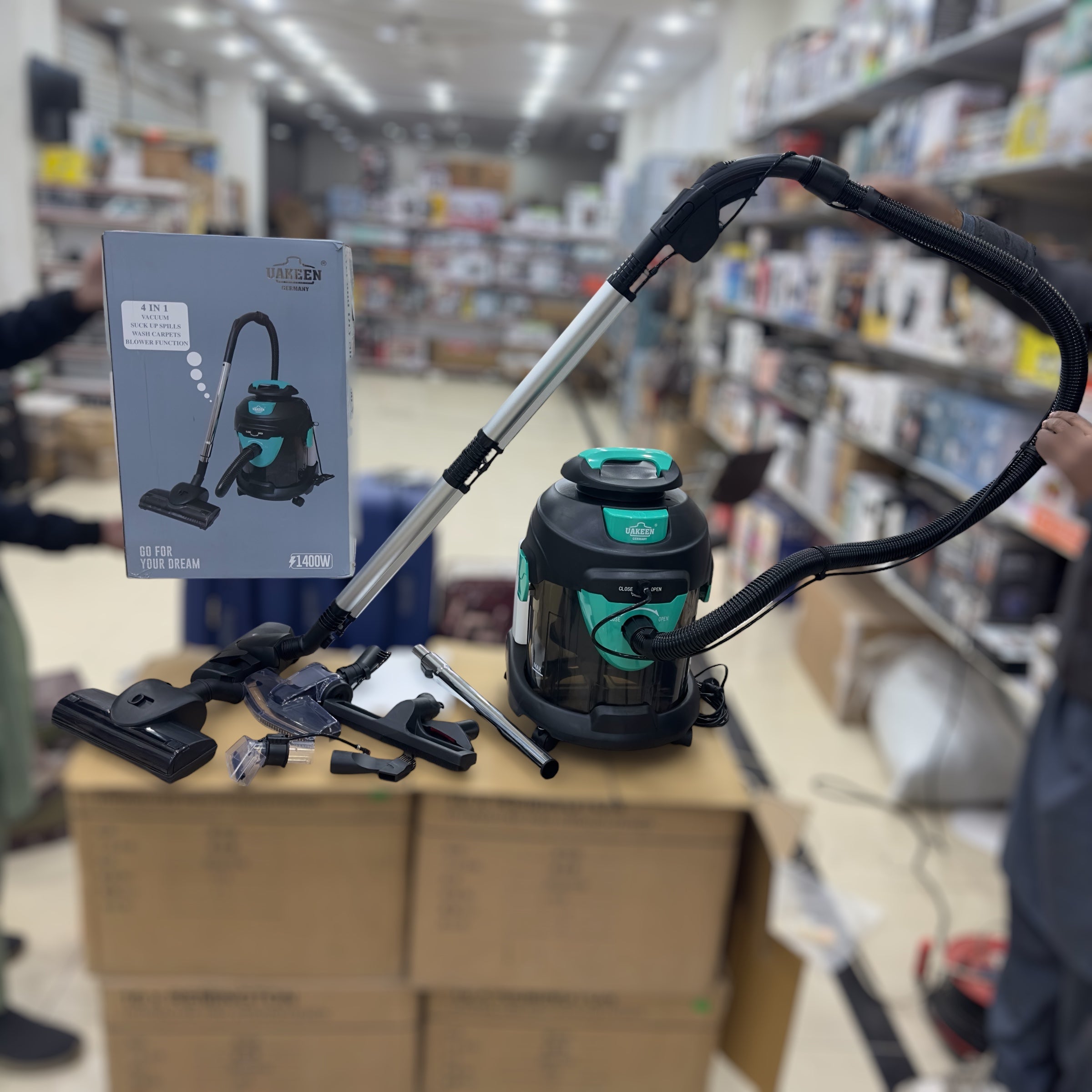 Uakeen  Wet and Dry Shampoo Vacuum Cleaner ZL-930