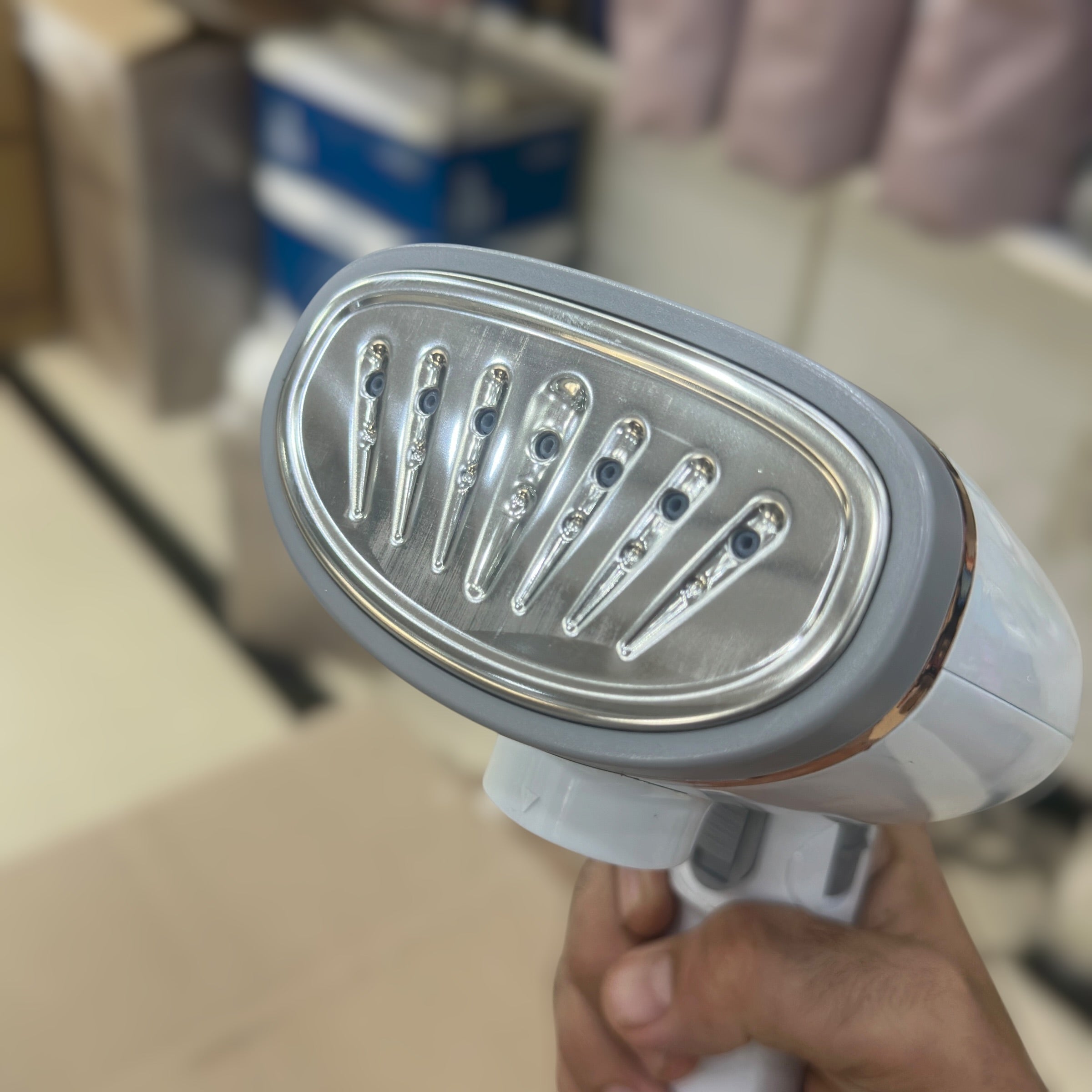 RAF Handheld Garment Steamer 1326