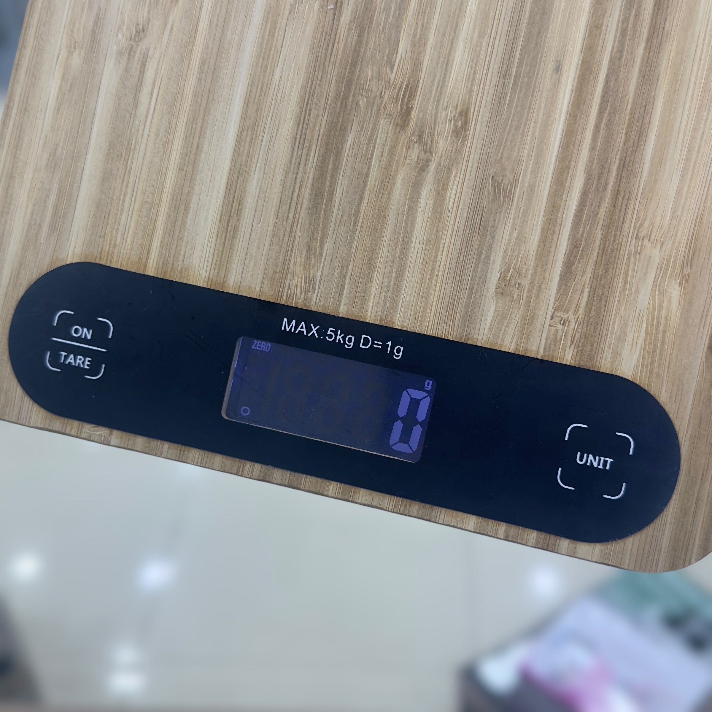 Uakeen Digital Kitchen Scale With   Bambo Body Zl-2906