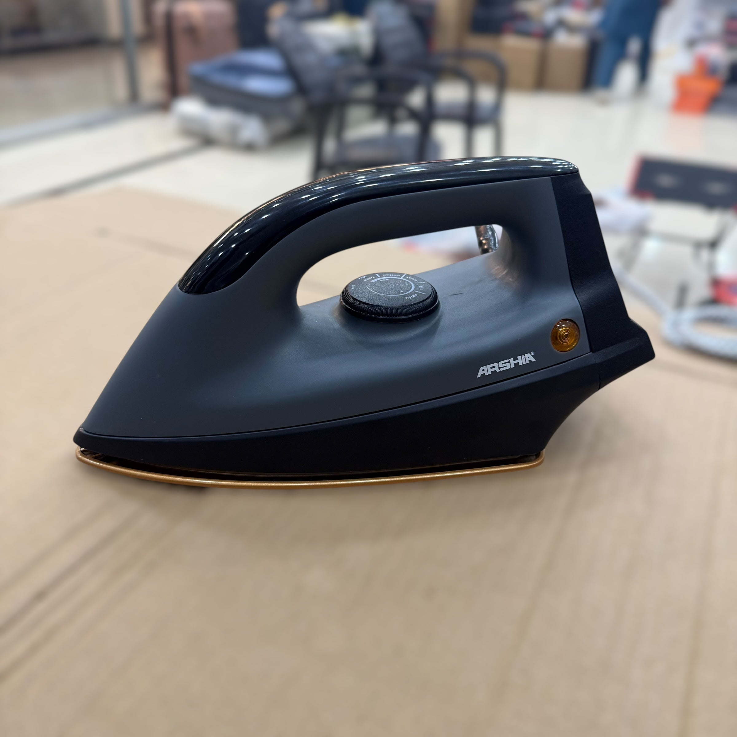 Arshia Black Heavy Dry Iron AS2212-9032