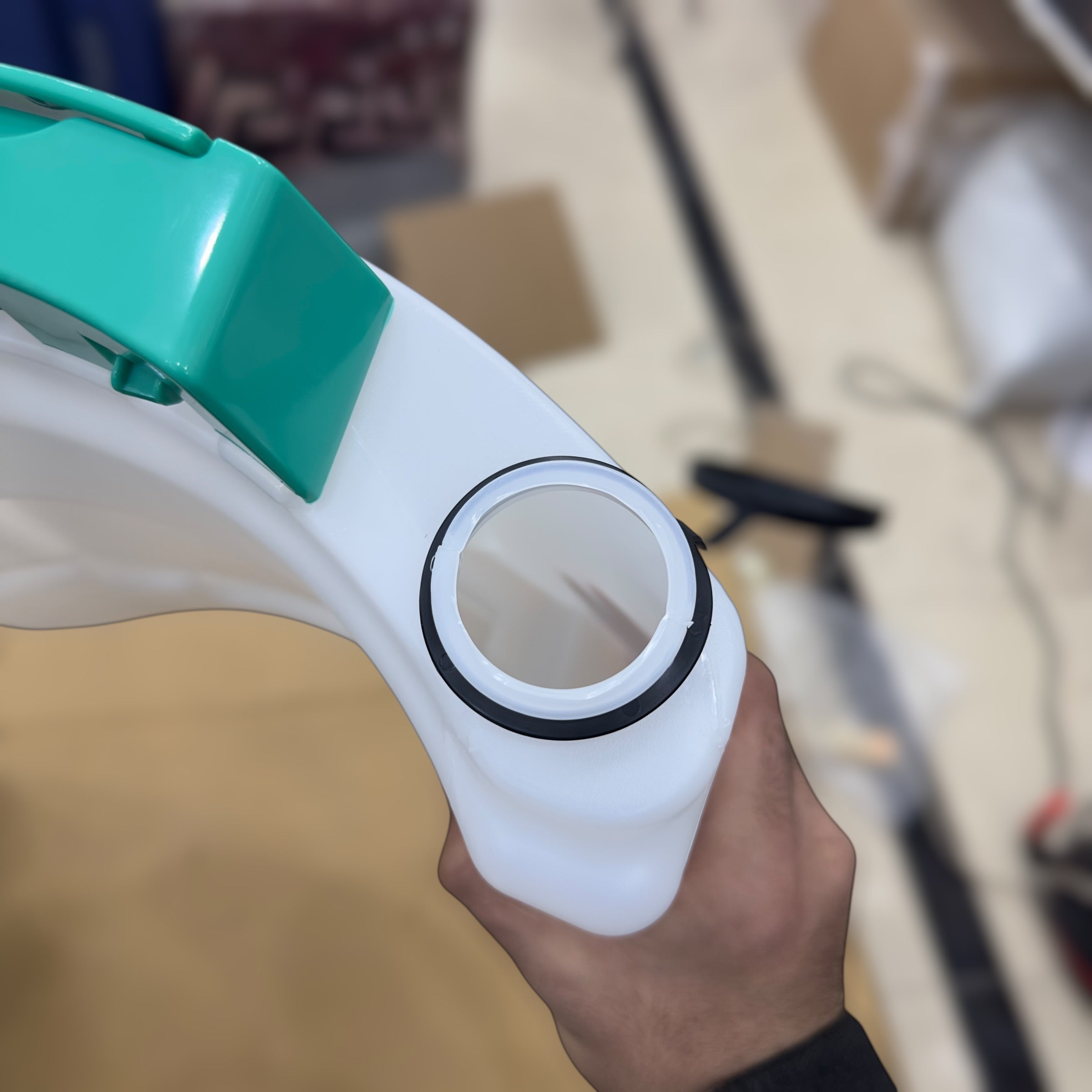 Uakeen  Wet and Dry Shampoo Vacuum Cleaner ZL-930