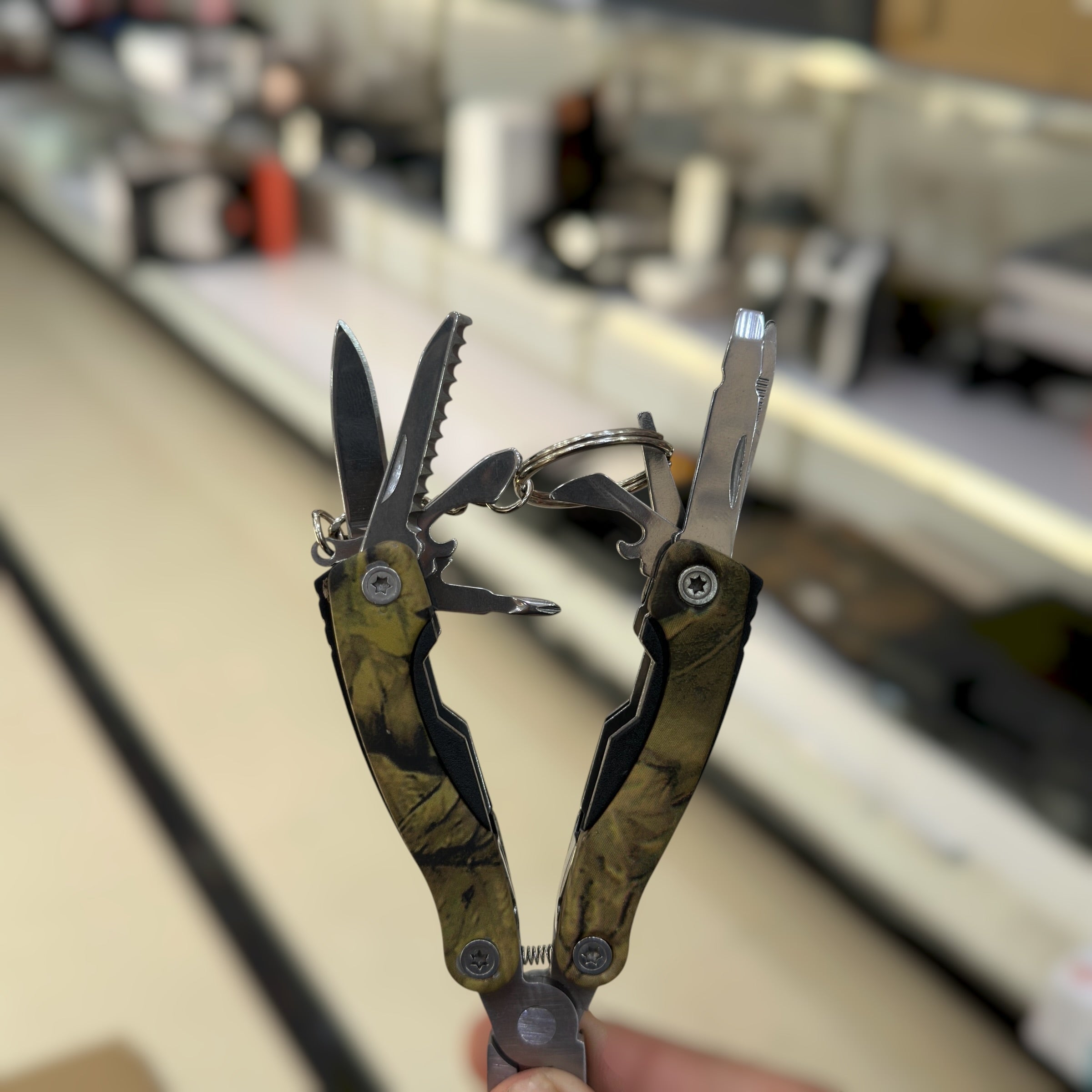 Traveller Multit Plier Tool