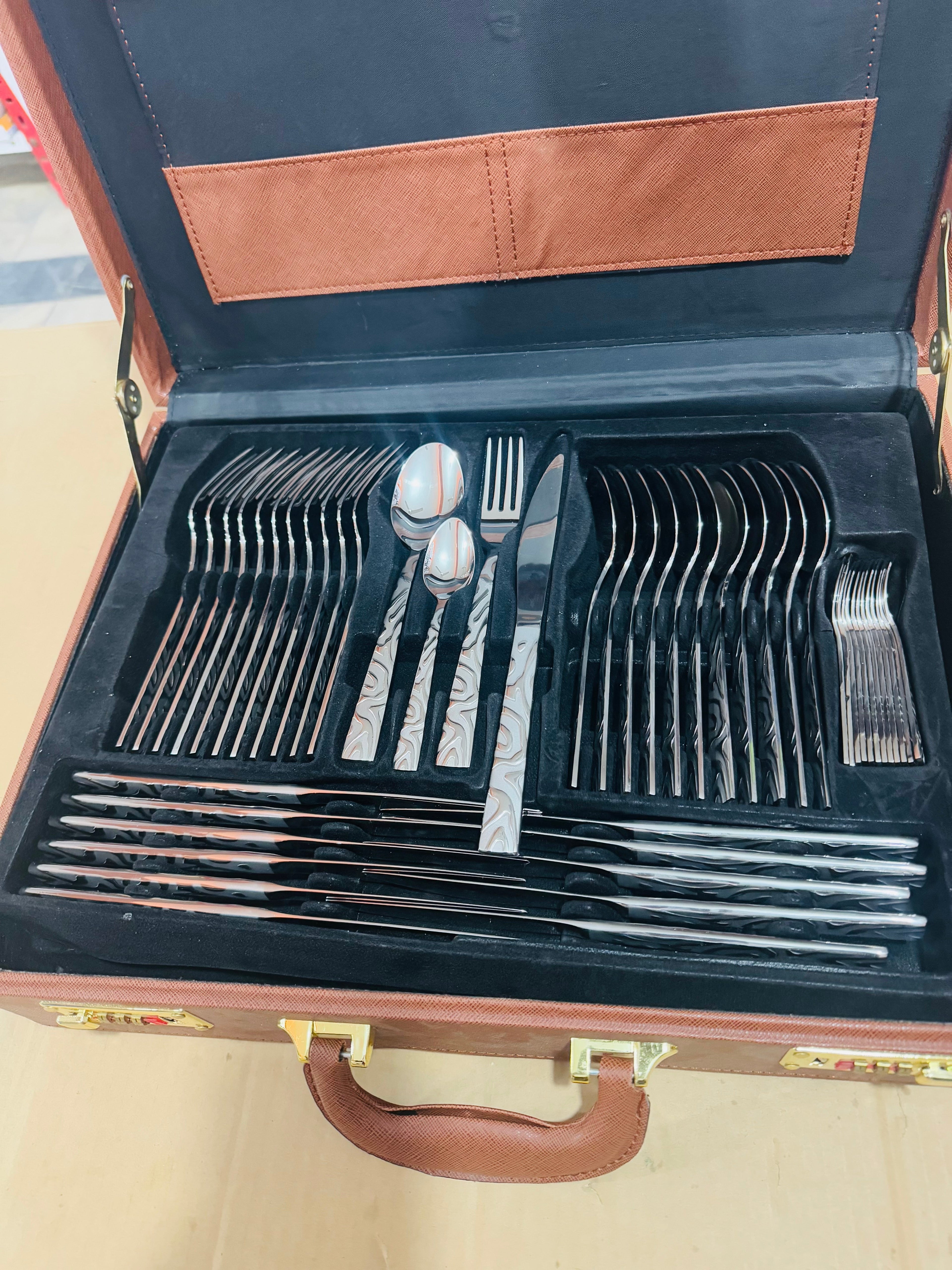 Turkey Lot Karaca 91pcs Cutlery Set for 12 Persons