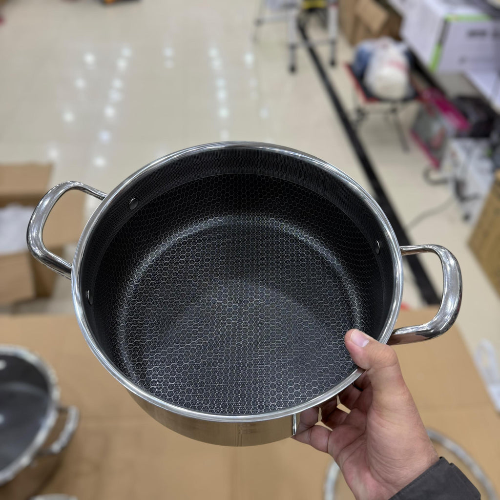 Laser Coated 8pcs Casserole Set Size 22cm to 30cm