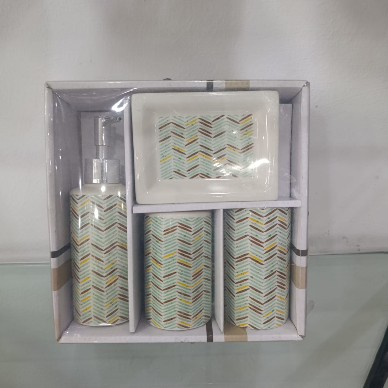 Ceramic 4pcs Bathroom Accessories Set