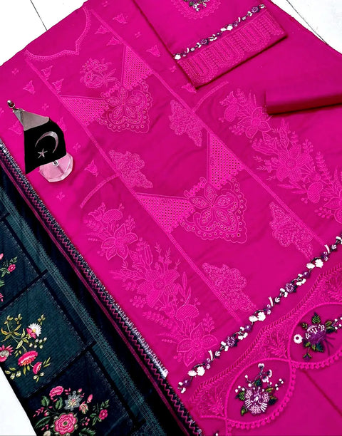 Luxury Schiffli Embroidered Lawn Dress with Digital Print Bana Dora Dupatta
